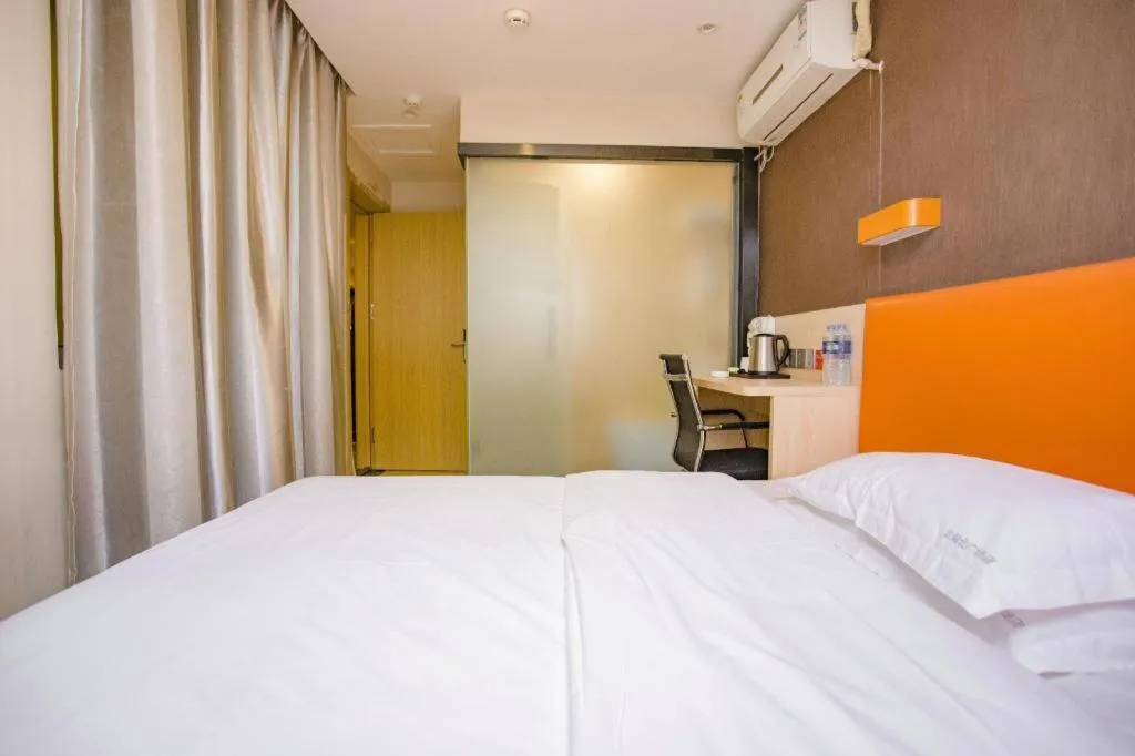 Bed in 7 Days Premium·Shenyang North Railway Station North Square