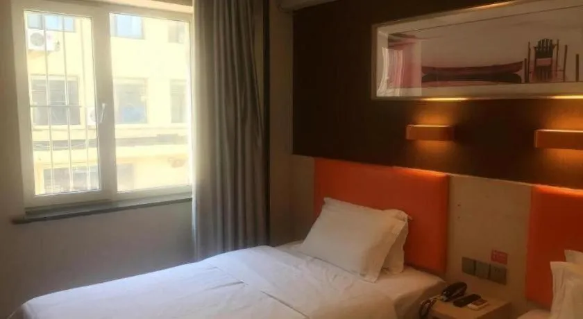 Bed in 7 Days Premium·Shenyang North Railway Station North Square