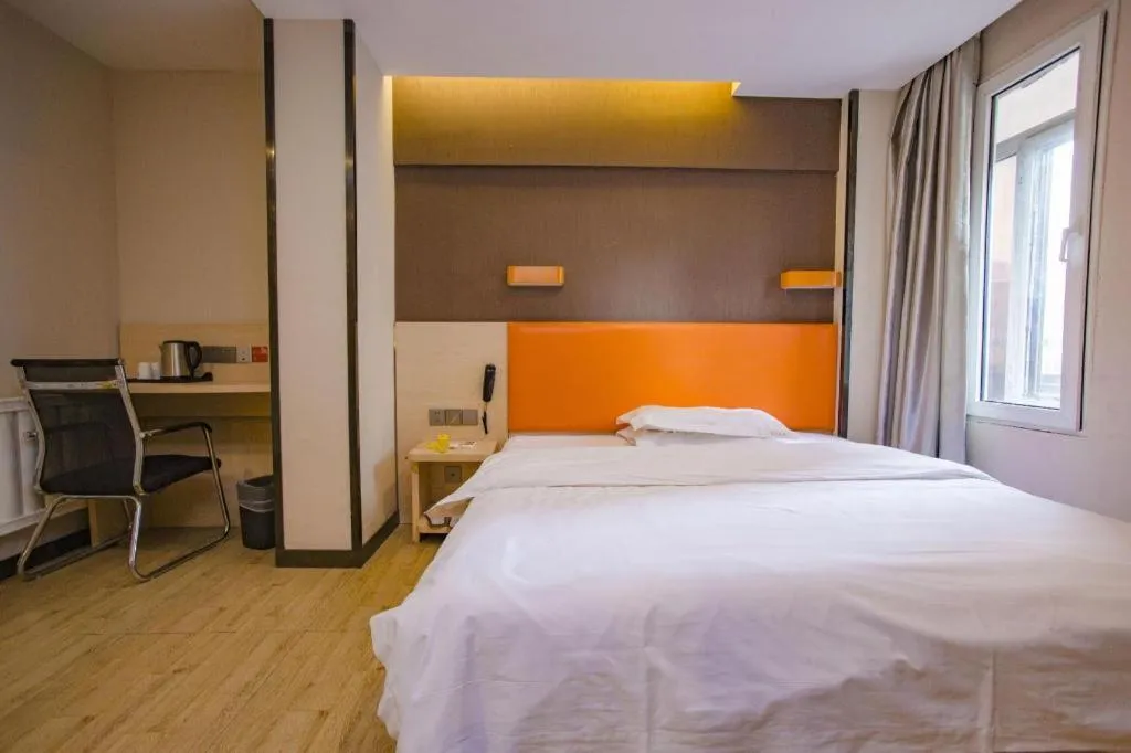 Bed in 7 Days Premium·Shenyang North Railway Station North Square