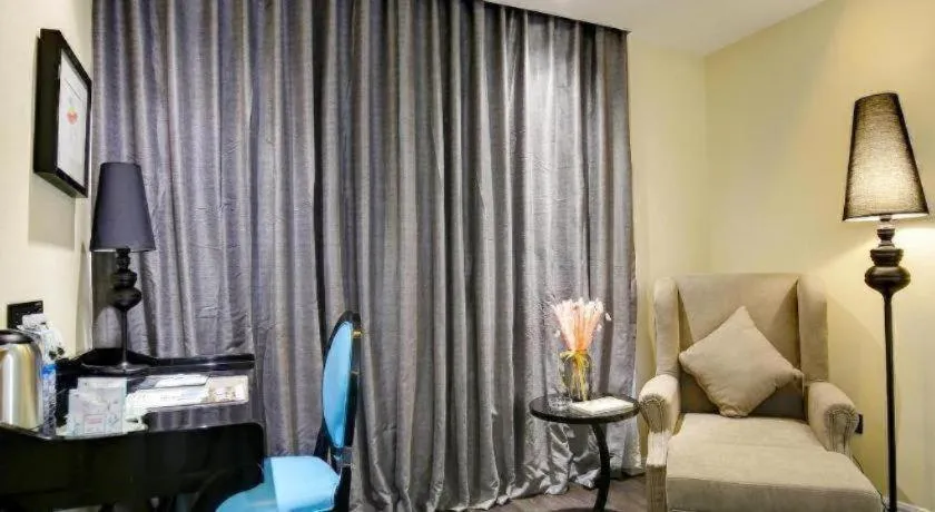 Xana Hotelle Chengdu Dafeng Huirong Plaza Longhu Street