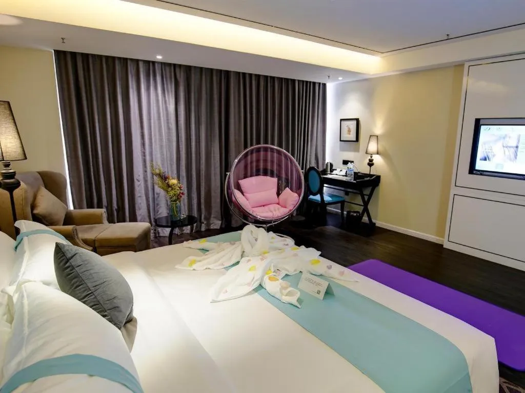 Xana Hotelle Chengdu Dafeng Huirong Plaza Longhu Street