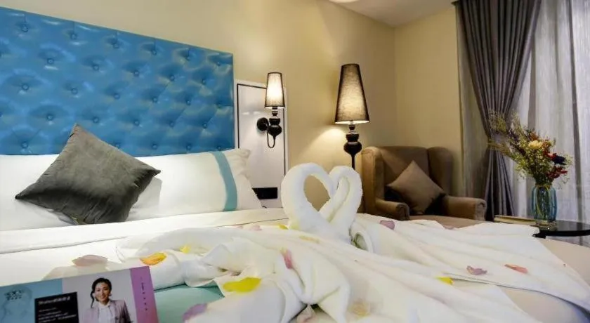 Bed in Xana Hotelle Chengdu Dafeng Huirong Plaza Longhu Street