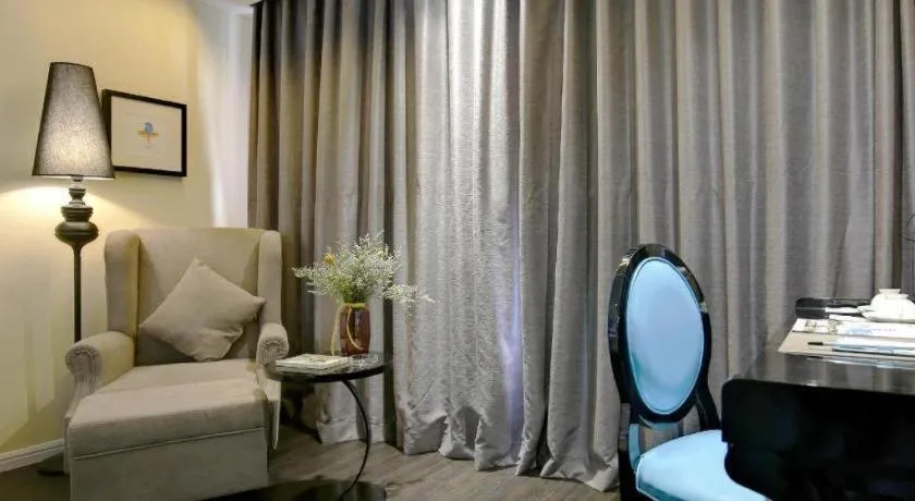 Xana Hotelle Chengdu Dafeng Huirong Plaza Longhu Street