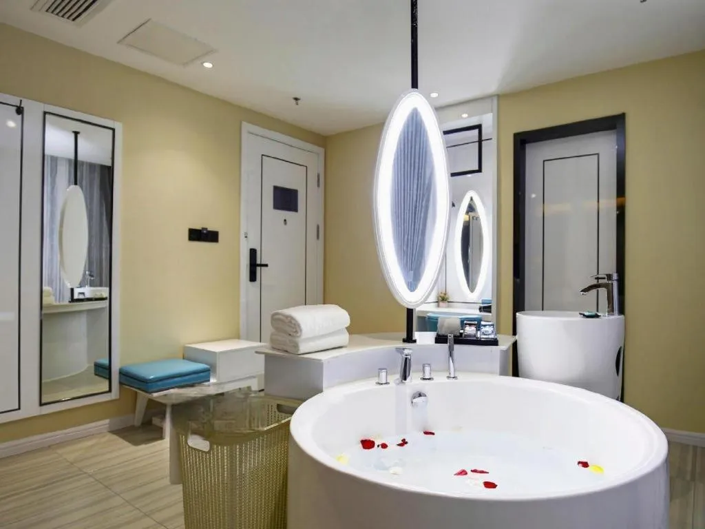 Xana Hotelle Chengdu Dafeng Huirong Plaza Longhu Street