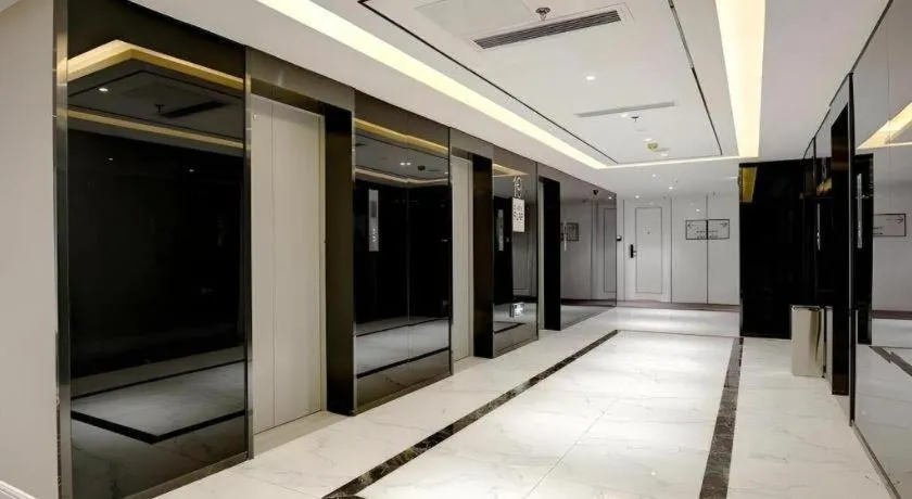 Xana Hotelle Chengdu Dafeng Huirong Plaza Longhu Street