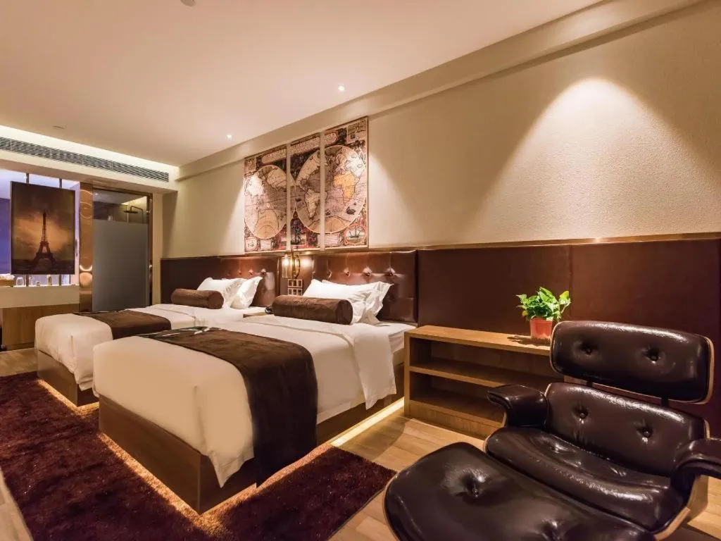 Bed in James Joyce Coffetel Zhengzhou CBD Exhibition Center Provincial People's Hospital