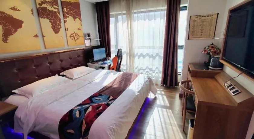 Bed in James Joyce Coffetel Zhengzhou CBD Exhibition Center Provincial People's Hospital