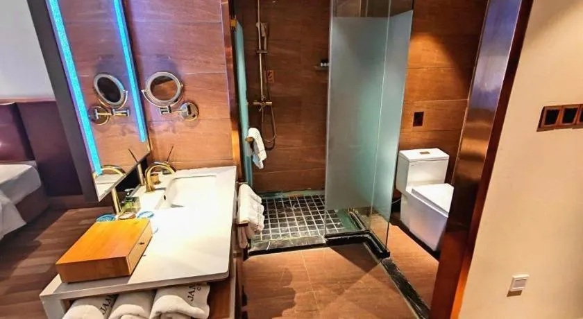 James Joyce Coffetel Zhengzhou CBD Exhibition Center Provincial People's Hospital