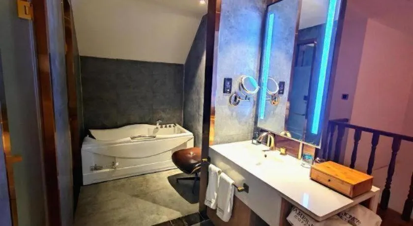 Bed in James Joyce Coffetel Zhengzhou CBD Exhibition Center Provincial People's Hospital