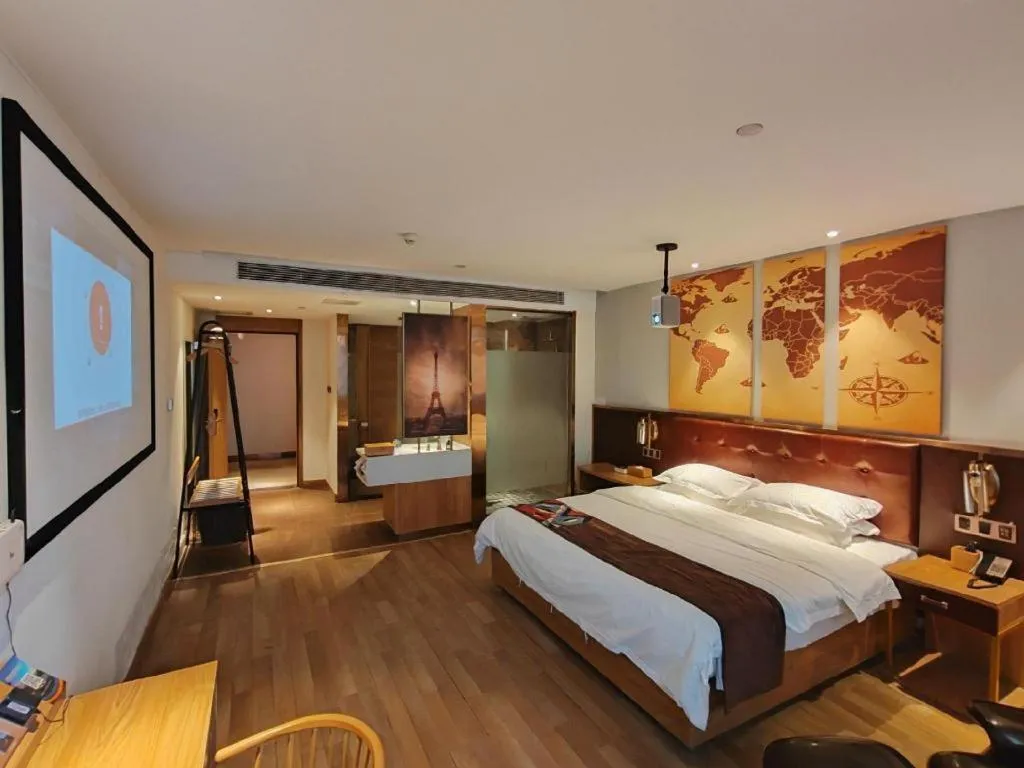 Bed in James Joyce Coffetel Zhengzhou CBD Exhibition Center Provincial People's Hospital