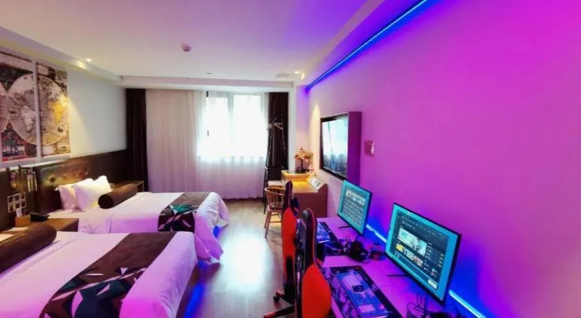 Bed in James Joyce Coffetel Zhengzhou CBD Exhibition Center Provincial People's Hospital