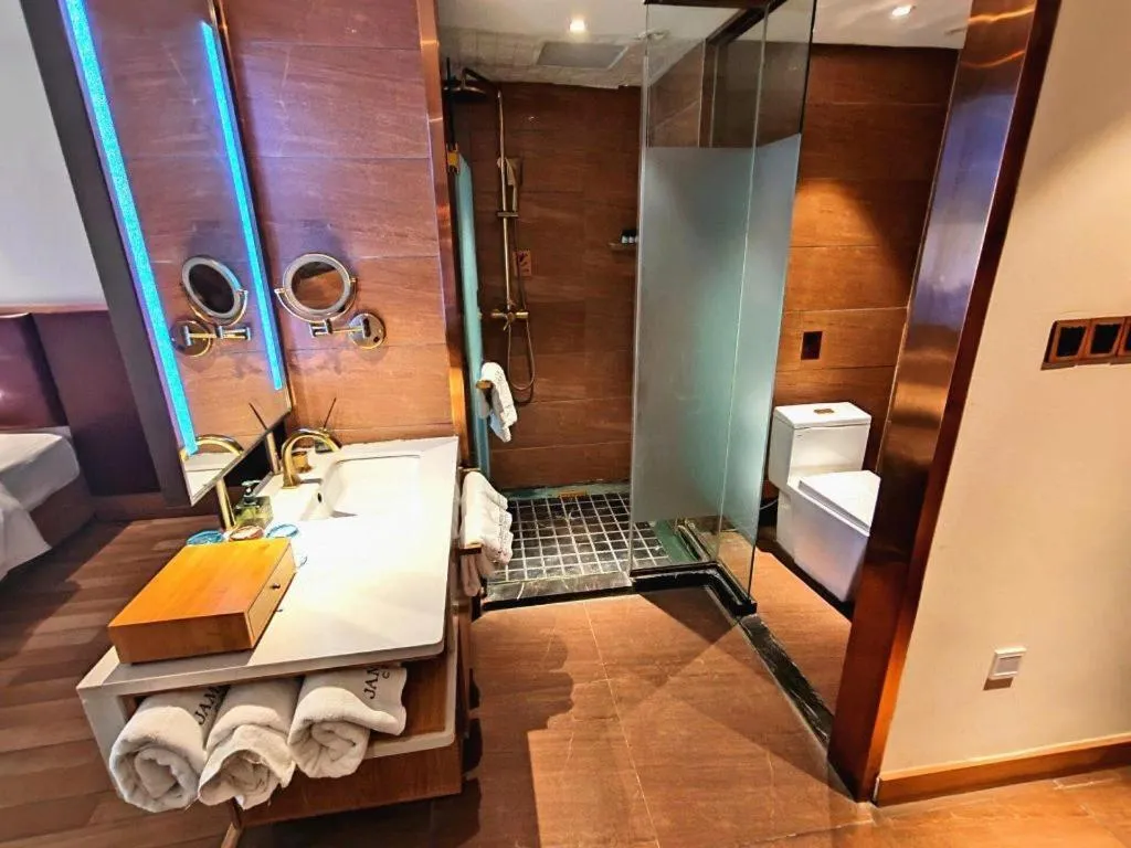 Bed in James Joyce Coffetel Zhengzhou CBD Exhibition Center Provincial People's Hospital