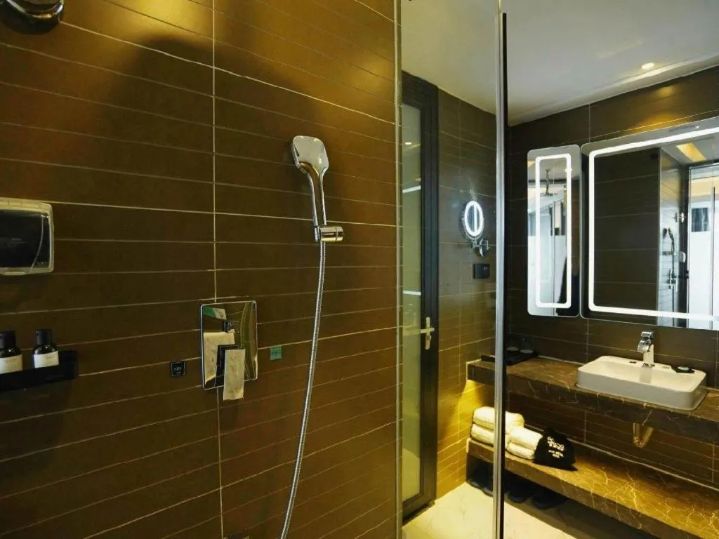 Xana Hotelle Zhengzhou North Passenger Terminal North University Town