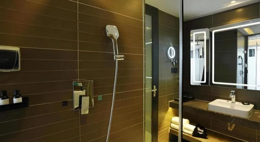 Xana Hotelle Zhengzhou North Passenger Terminal North University Town