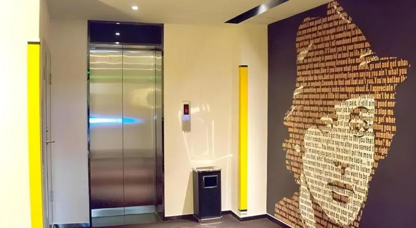 IU Hotel·Yangquan Xinjian Street Tianqiao