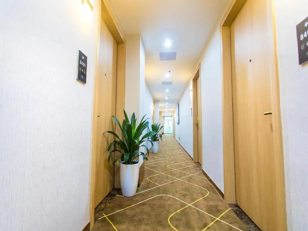 Chonpines Hotel Shenzhen Gongming Honghuashan Metro Station