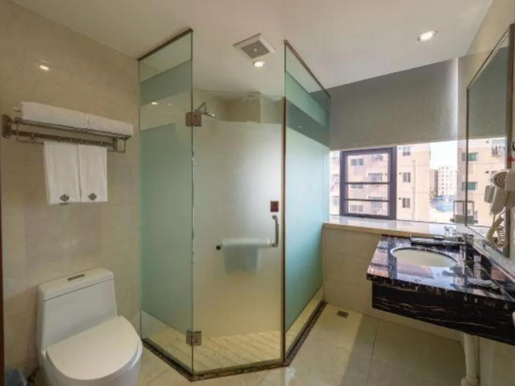 Chonpines Hotel Shenzhen Gongming Honghuashan Metro Station