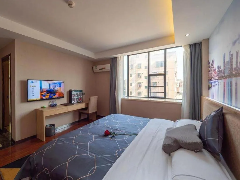 Bed in Chonpines Hotel Shenzhen Gongming Honghuashan Metro Station