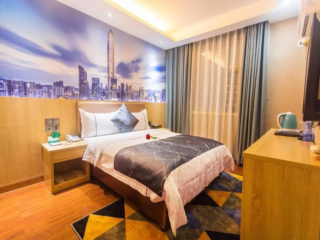 Bed in Chonpines Hotel Shenzhen Gongming Honghuashan Metro Station