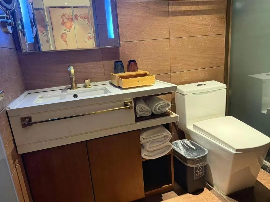 James Joyce Coffetel·Beijing South Muxiyuan Metro Station