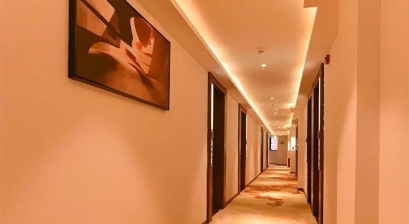 James Joyce Coffetel·Beijing South Muxiyuan Metro Station