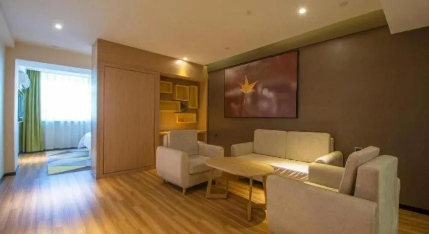 IU Hotel Baoding Yuhua East Road Passenger Center