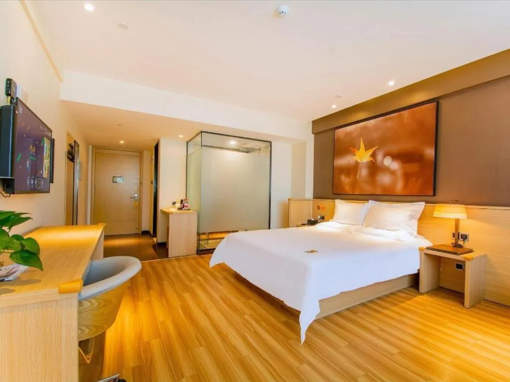 Bed in IU Hotel Baoding Yuhua East Road Passenger Center