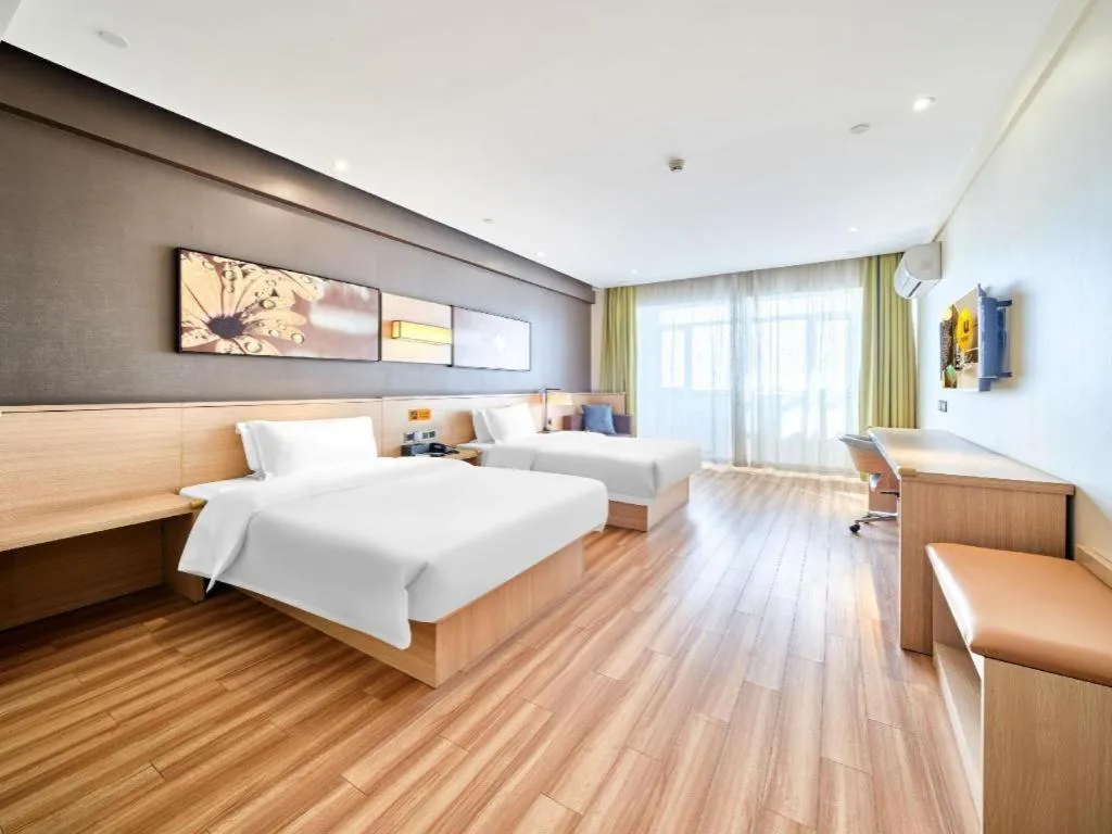 Bed in IU Hotel Baoding Yuhua East Road Passenger Center