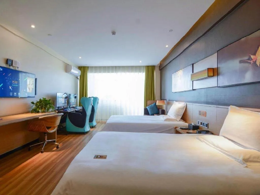 Bed in IU Hotel Baoding Yuhua East Road Passenger Center