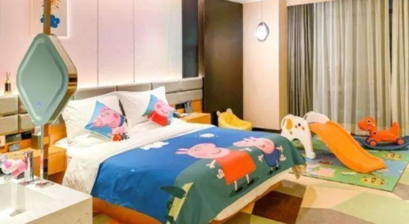 Bed in Chonpines Hotel Guangzhou Sunac Cultural and Tourism City Shiling