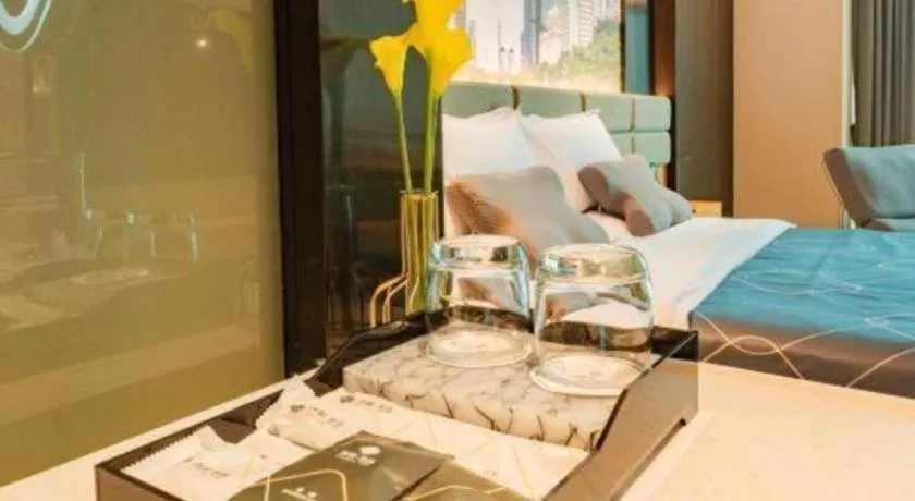 Bed in Chonpines Hotel Guangzhou Sunac Cultural and Tourism City Shiling