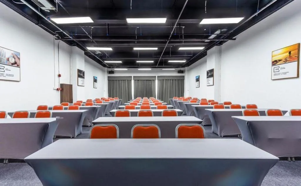 Chonpines Hotel Guangzhou Sunac Cultural and Tourism City Shiling