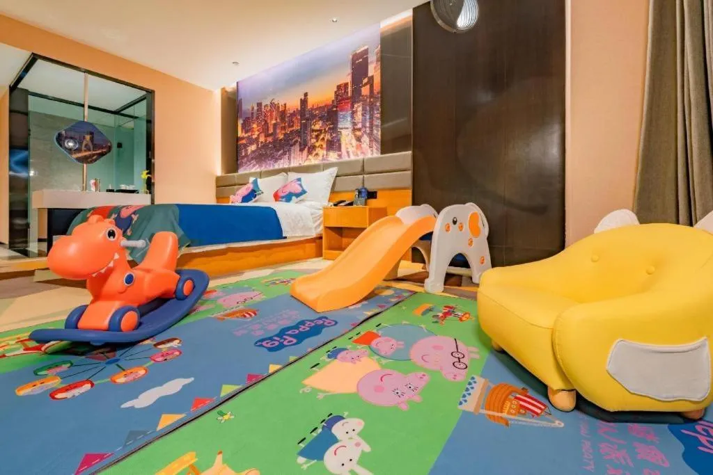 Chonpines Hotel Guangzhou Sunac Cultural and Tourism City Shiling