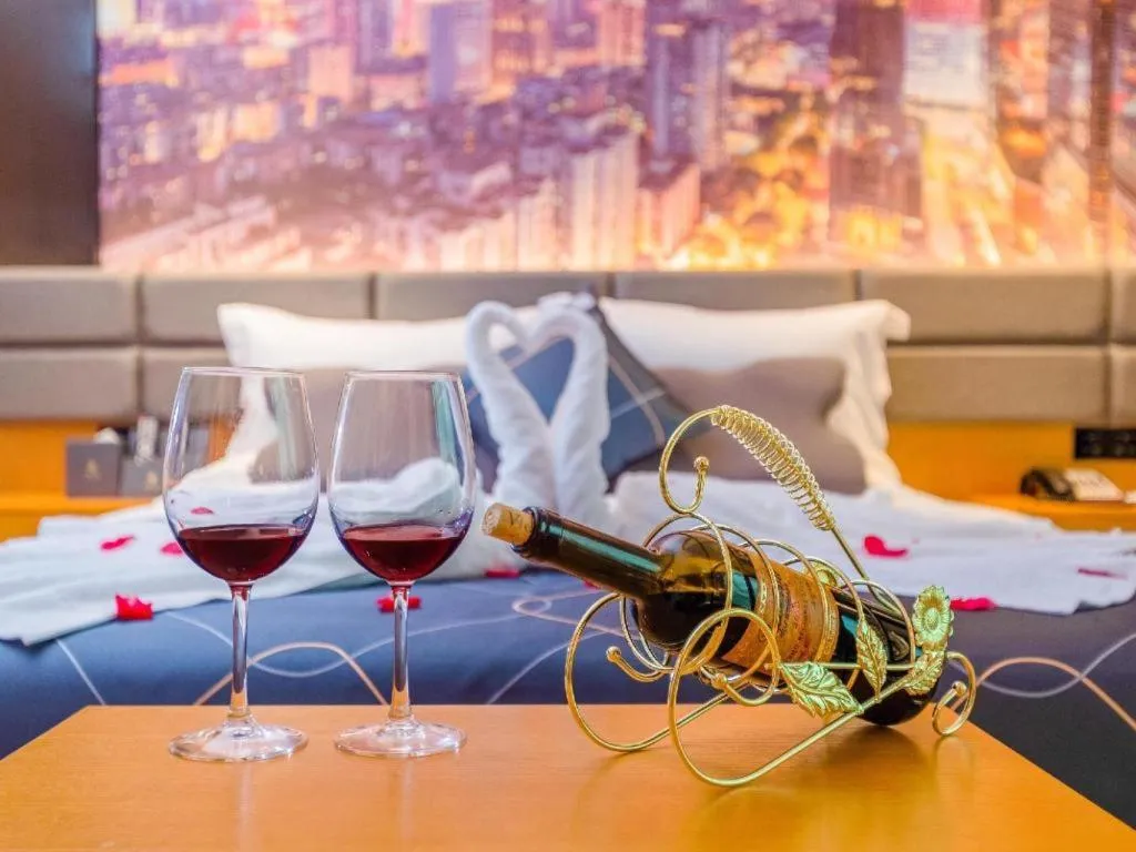 Chonpines Hotel Guangzhou Sunac Cultural and Tourism City Shiling