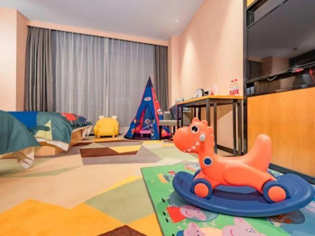 Chonpines Hotel Guangzhou Sunac Cultural and Tourism City Shiling