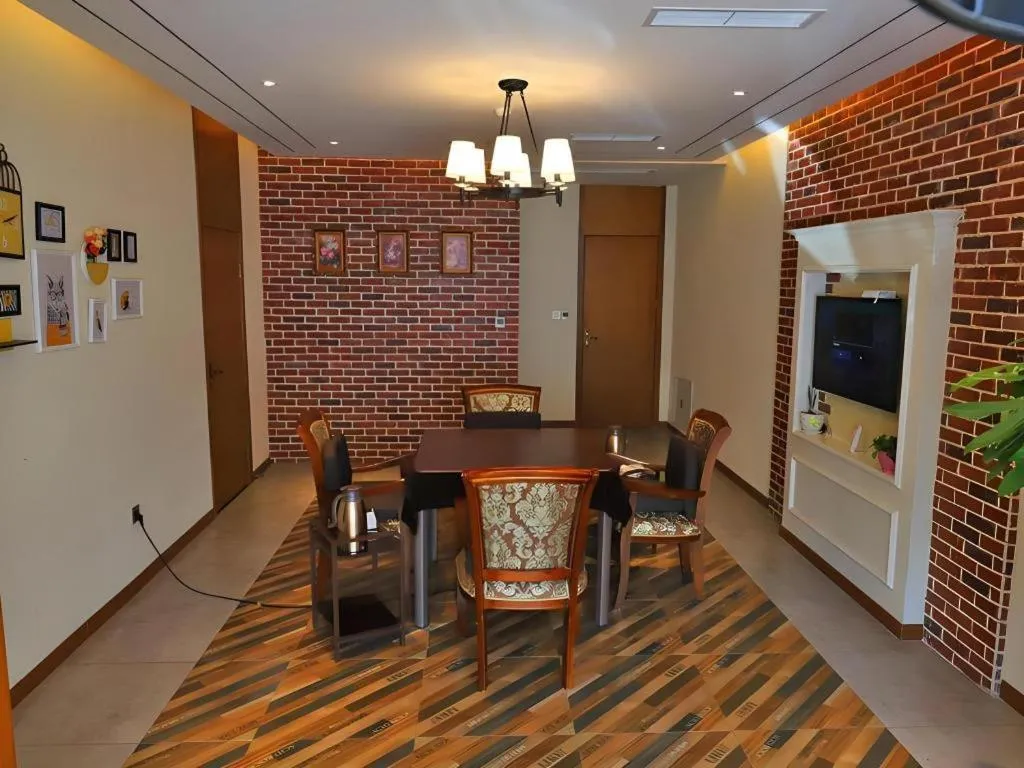 James Joyce Coffetel Guangyuan High-Speed Railway Station Dongba Municipal Government