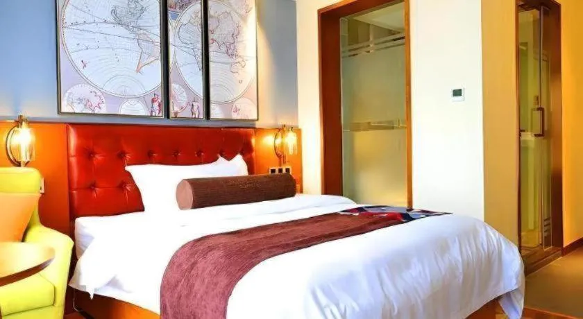 Bed in James Joyce Coffetel Guangyuan High-Speed Railway Station Dongba Municipal Government