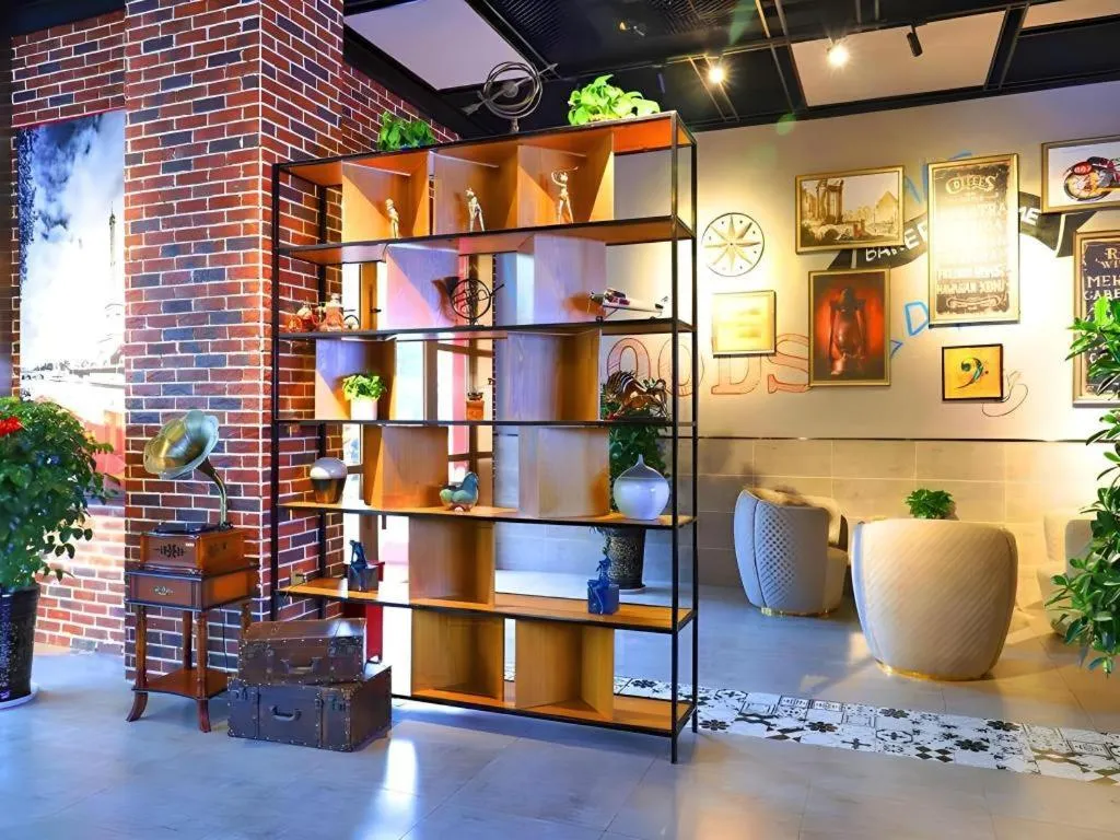 James Joyce Coffetel Guangyuan High-Speed Railway Station Dongba Municipal Government