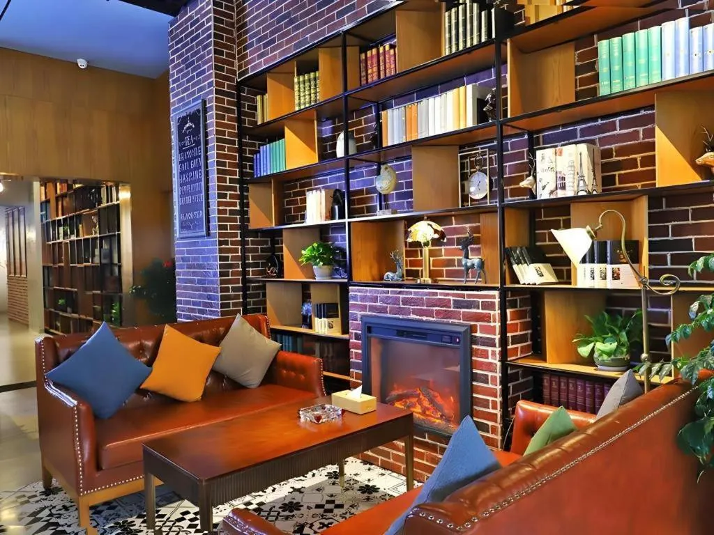 James Joyce Coffetel Guangyuan High-Speed Railway Station Dongba Municipal Government