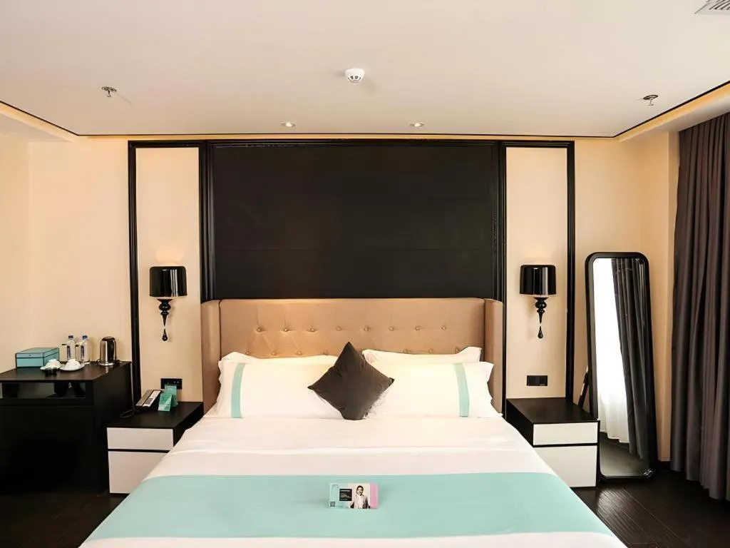 Bed in Xana Hotelle·Ji'nan Hi-tech Zone Century Avenue Tangye