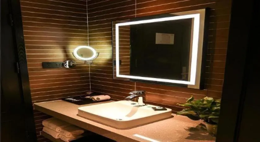 Xana Hotelle·Ji'nan Hi-tech Zone Century Avenue Tangye