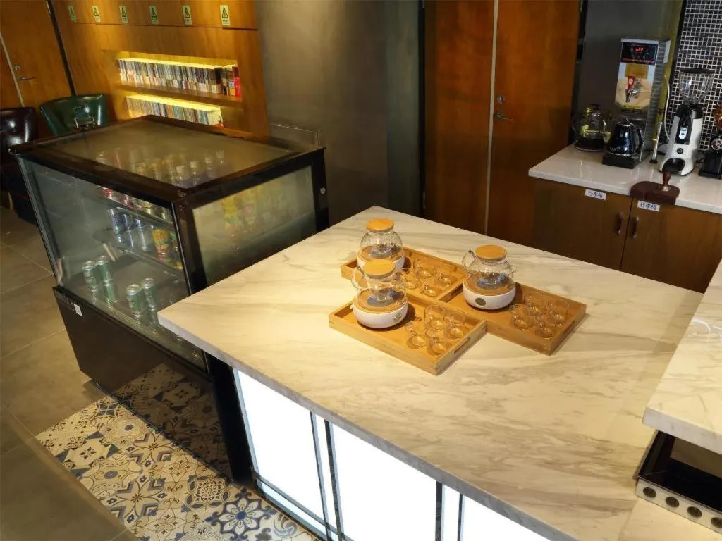 James Joyce Coffetel·Nannign Shanglin Tongle Road