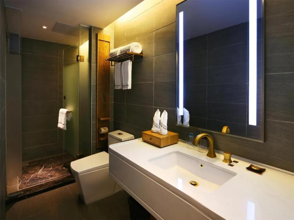 James Joyce Coffetel·Nannign Shanglin Tongle Road