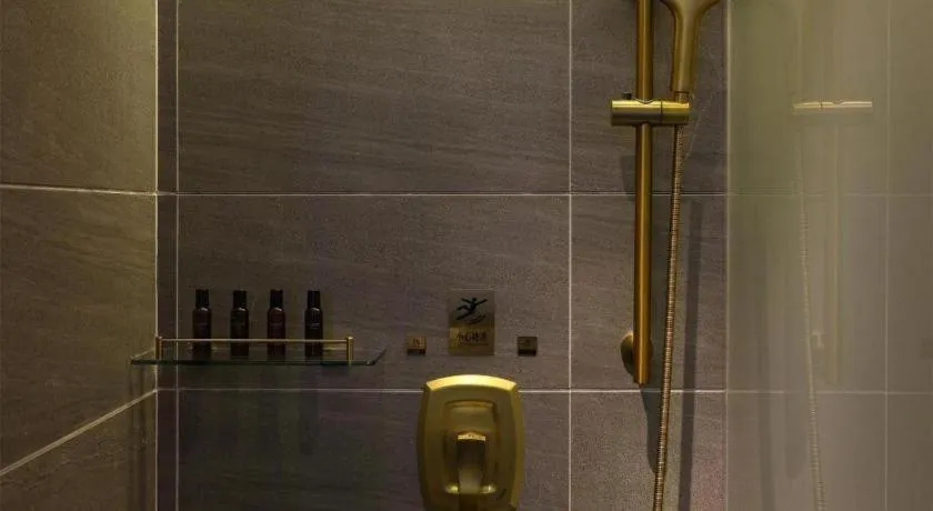 James Joyce Coffetel·Nannign Shanglin Tongle Road