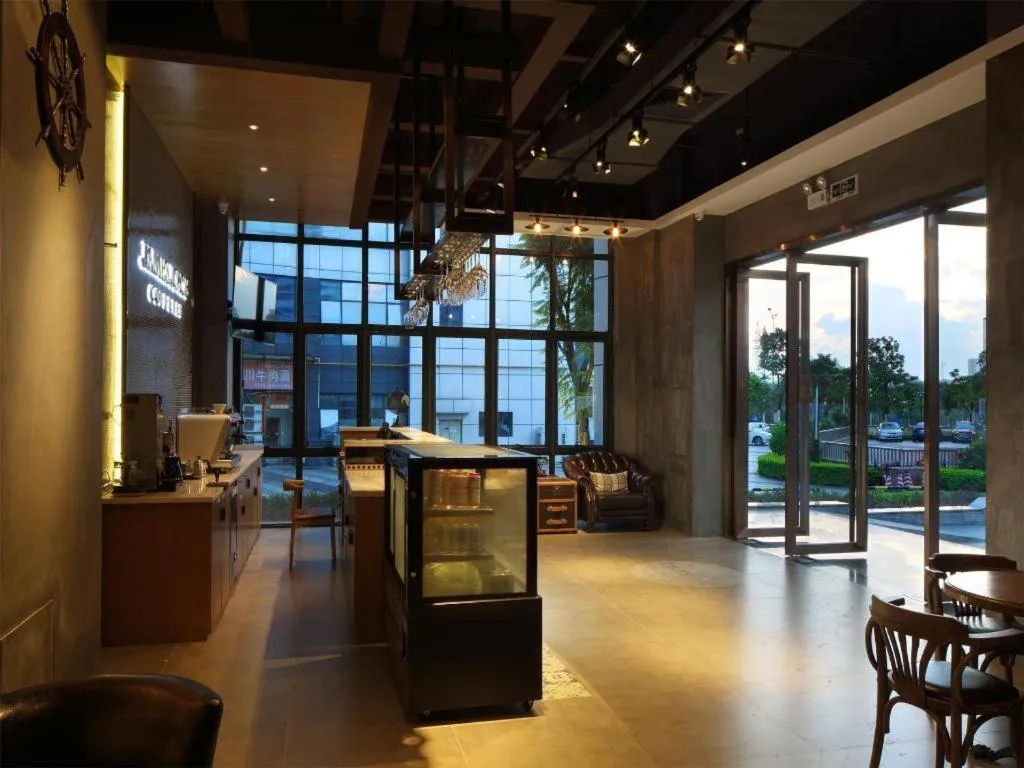 James Joyce Coffetel·Nannign Shanglin Tongle Road