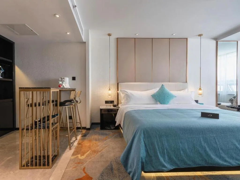 Bed in Xana Deluxe Beijing Guang'anmen Metro Station