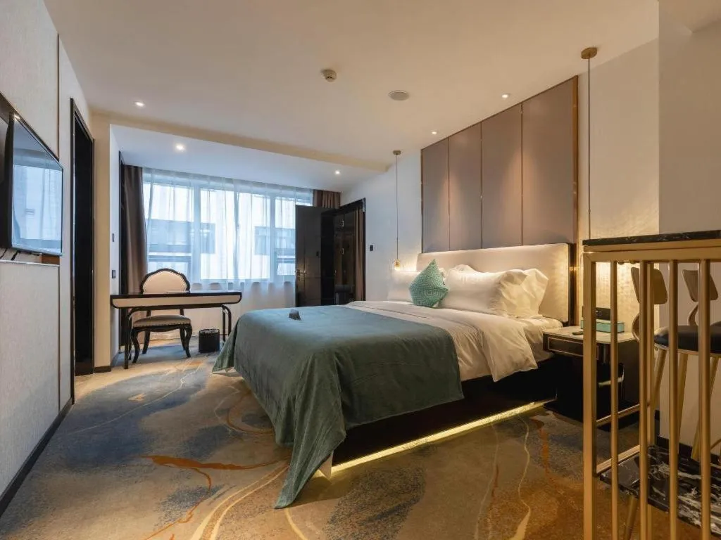 Bed in Xana Deluxe Beijing Guang'anmen Metro Station