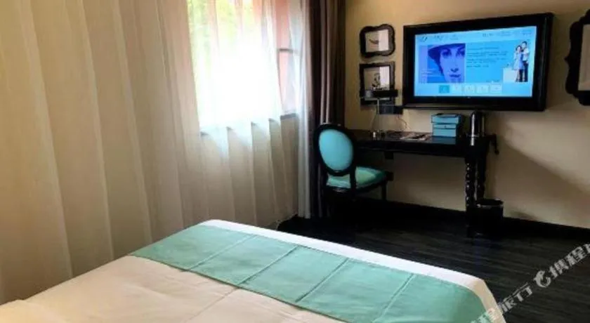 Bed in Xana Hotelle·Guangzhou Shangxiajiu Yongqingfang Changshou Road Metro Station