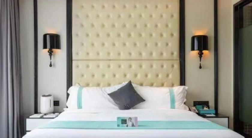 Bed in Xana Hotelle·Guangzhou Shangxiajiu Yongqingfang Changshou Road Metro Station