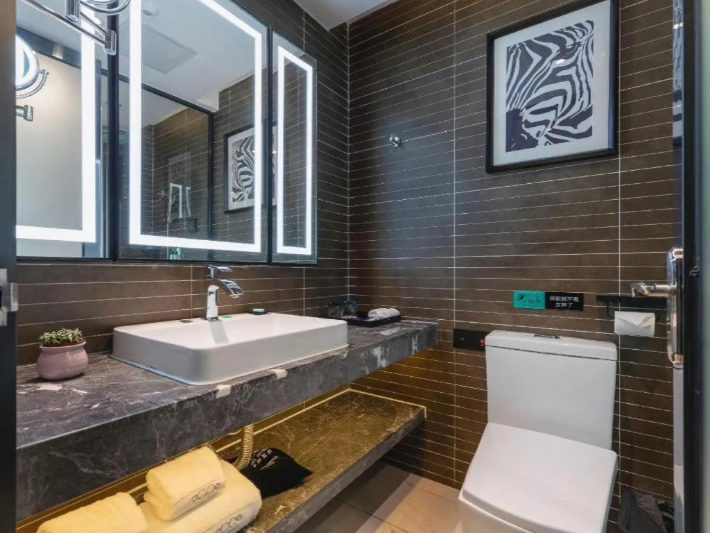 Xana Hotelle·Guangzhou Shangxiajiu Yongqingfang Changshou Road Metro Station